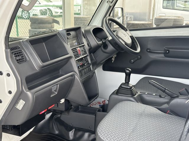 MITSUBISHI MINICAB truck 2018