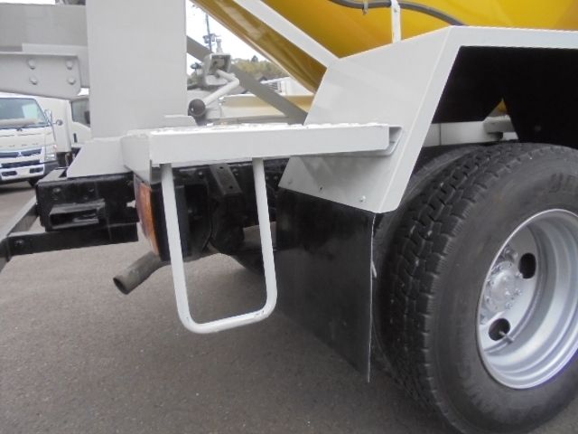 MITSUBISHI CANTER 2001