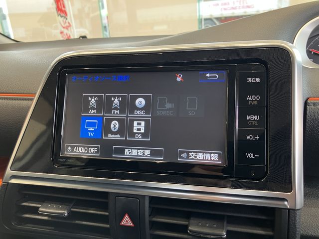 TOYOTA SIENTA 4WD 2015