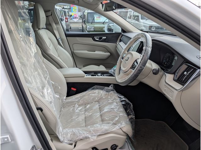 VOLVO VOLVO XC60 2020