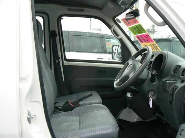 DAIHATSU HIJET CARGO 2015