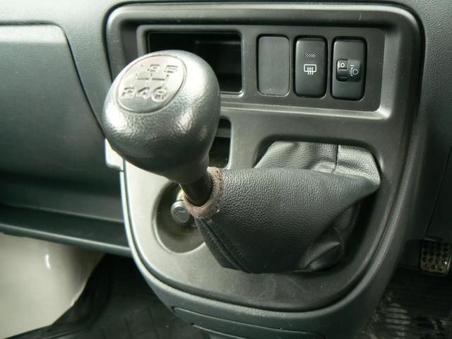 DAIHATSU HIJET CARGO 2015