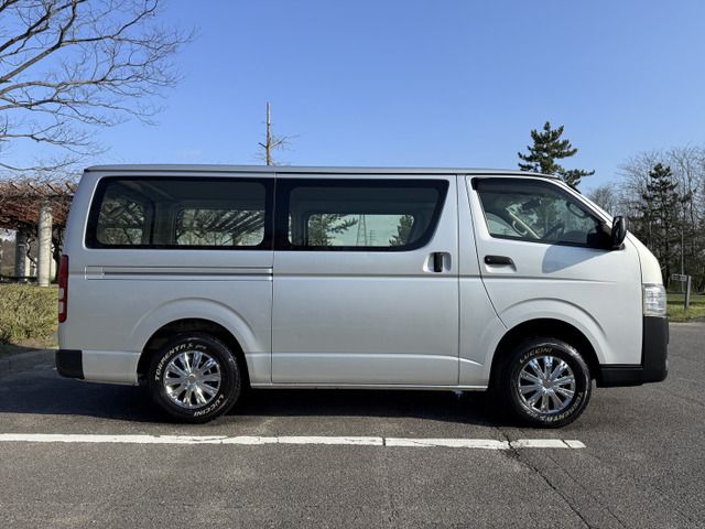 TOYOTA HIACE van 4WD 2014