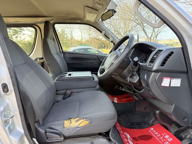 TOYOTA HIACE van 4WD 2014