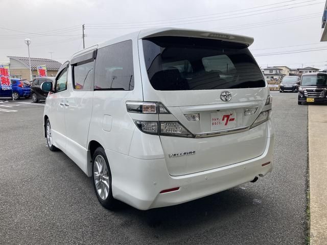 TOYOTA VELLFIRE 2011