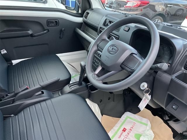 DAIHATSU HIJET truck 4WD 2024