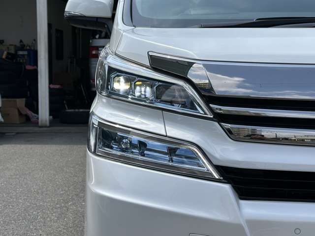 TOYOTA VELLFIRE  HYBRID 4WD 2019