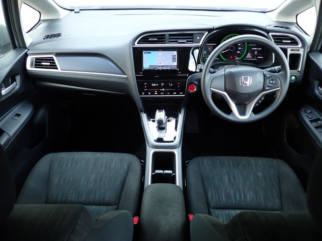 HONDA SHUTTLE HYBRID 2022