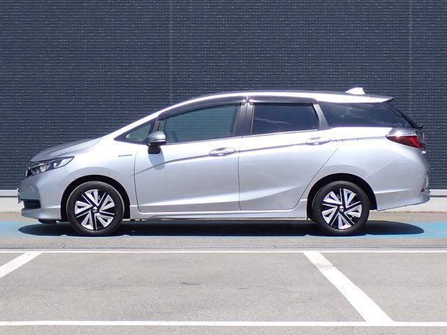HONDA SHUTTLE HYBRID 2022