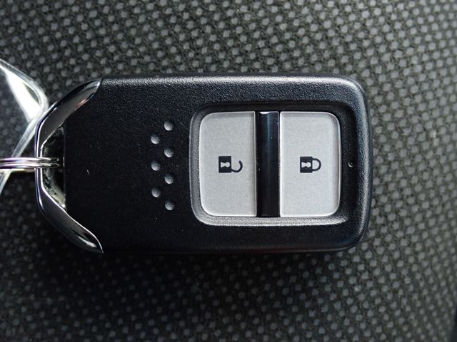 HONDA SHUTTLE HYBRID 2022