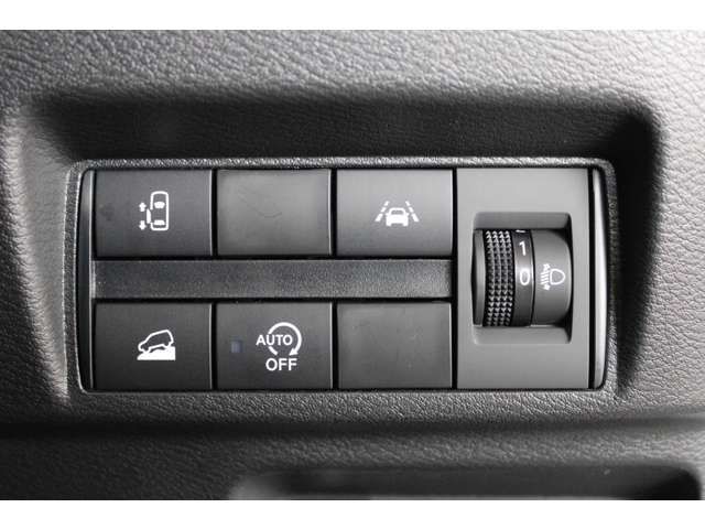 MITSUBISHI DELICA MINI 2024