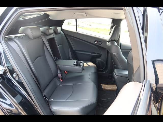 TOYOTA PRIUS 4WD 2016