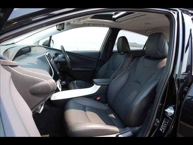 TOYOTA PRIUS 4WD 2016