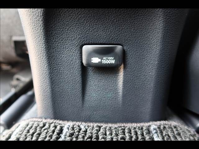 TOYOTA PRIUS 4WD 2016