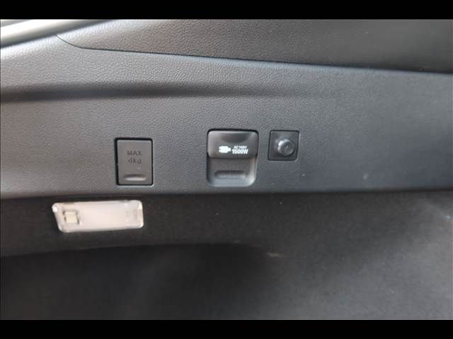 TOYOTA PRIUS 4WD 2016