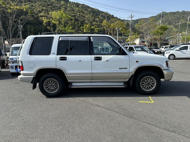ISUZU BIGHORN wagon 2000