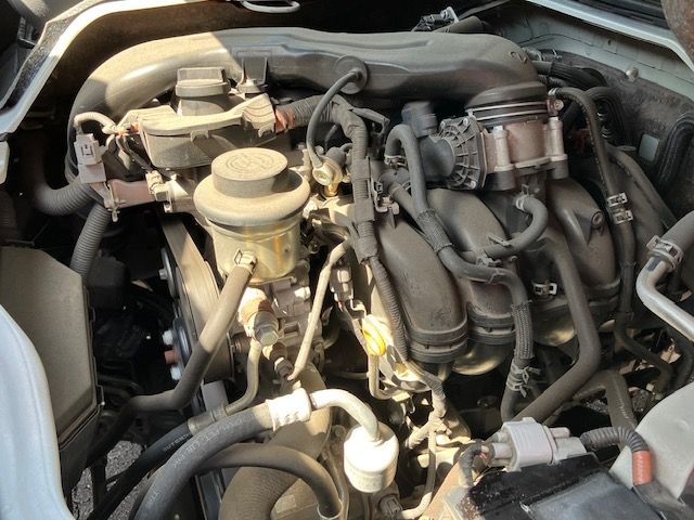 TOYOTA HIACE COMMUTER 2018