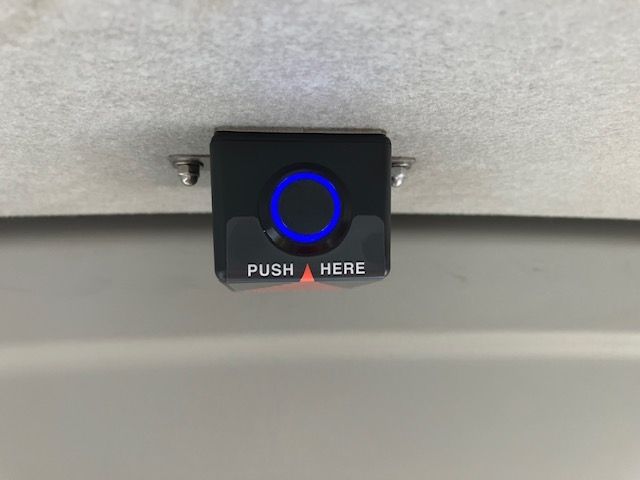 TOYOTA HIACE COMMUTER 2018