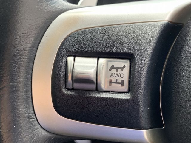 MITSUBISHI LANCER  4WD 2014