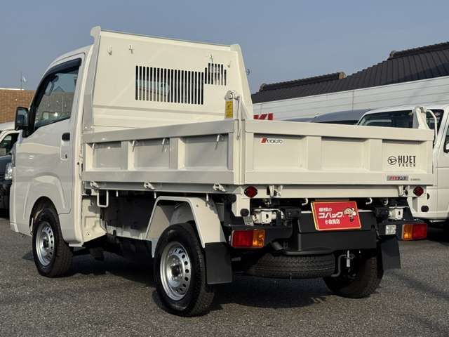 DAIHATSU HIJET truck 4WD 2023
