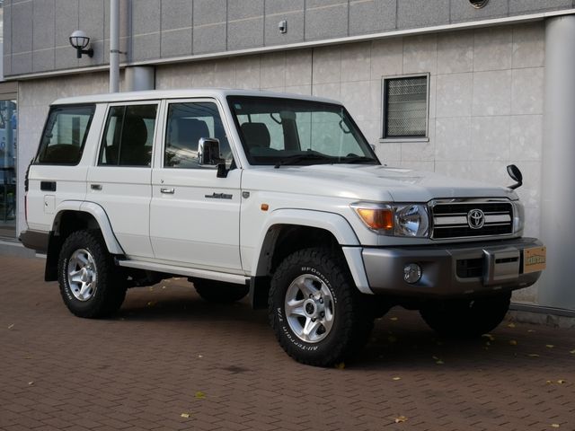 TOYOTA LANDCRUISER van 2014