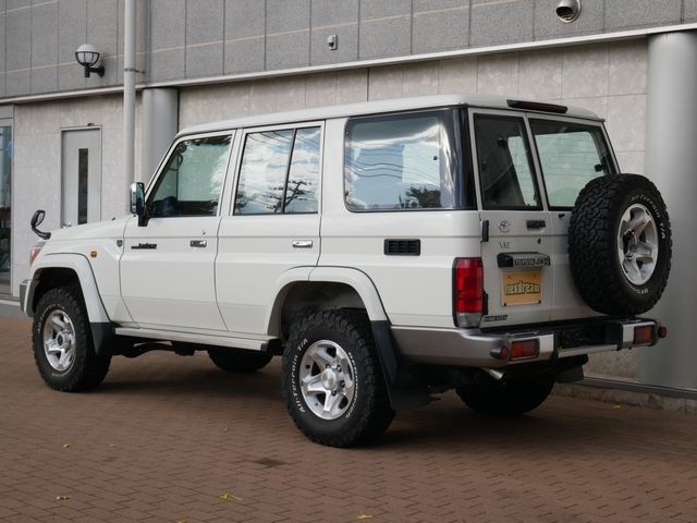 TOYOTA LANDCRUISER van 2014