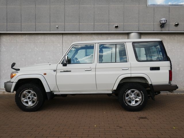 TOYOTA LANDCRUISER van 2014