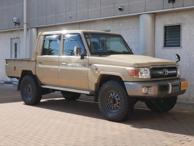 TOYOTA LANDCRUISER PICKUP 2014