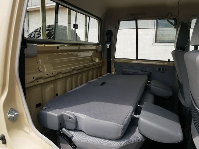 TOYOTA LANDCRUISER PICKUP 2014