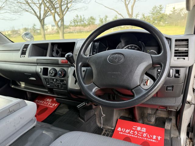 TOYOTA HIACE van 4WD 2005