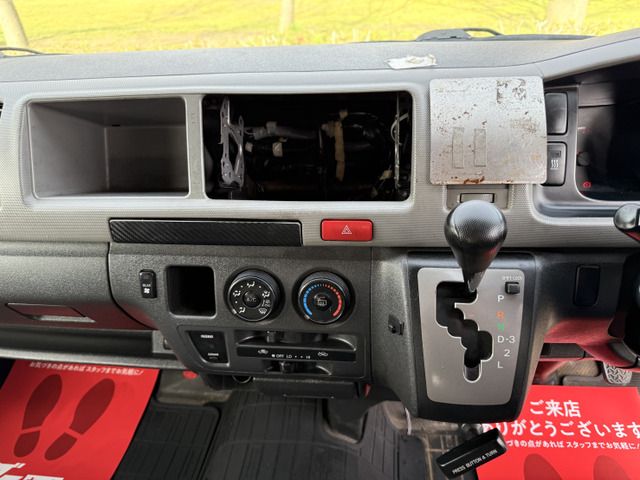 TOYOTA HIACE van 4WD 2005