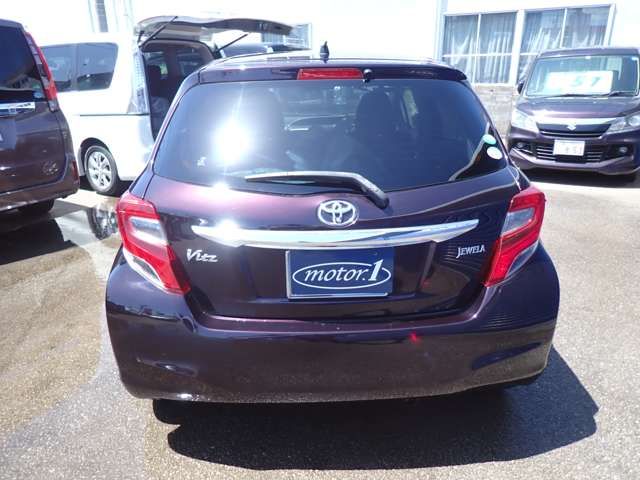 TOYOTA VITZ 2014