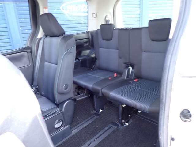 TOYOTA VOXY 4WD 2014