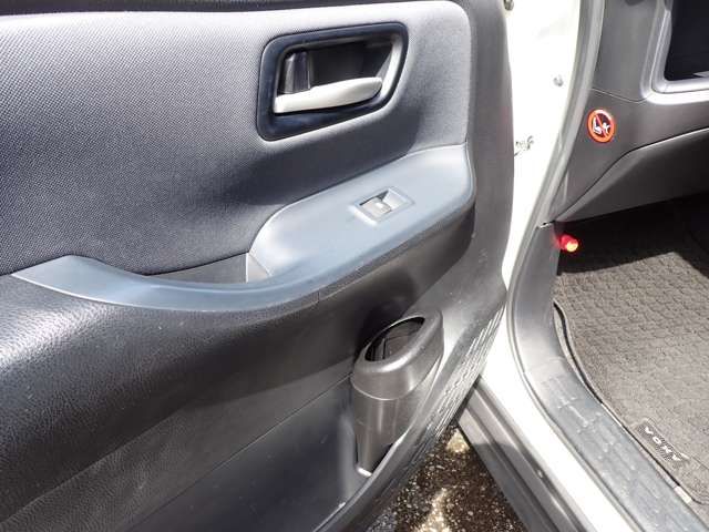 TOYOTA VOXY 4WD 2014