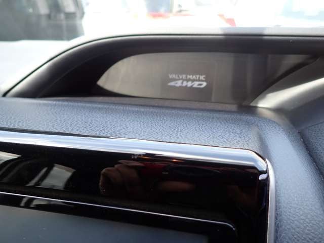 TOYOTA VOXY 4WD 2014