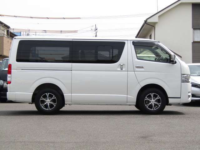 TOYOTA HIACE van 2WD 2022