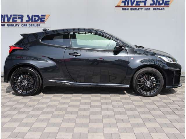 TOYOTA GR YARIS 2022