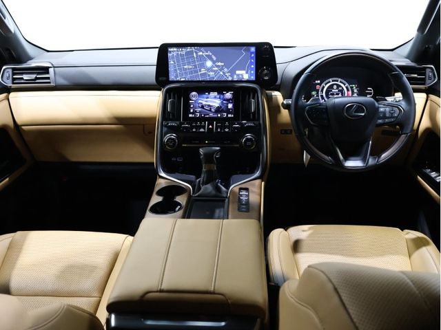 TOYOTA LEXUS LX600 2024