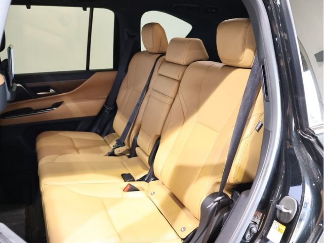 TOYOTA LEXUS LX600 2024