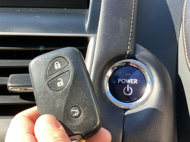 TOYOTA LEXUS HS250h 2010