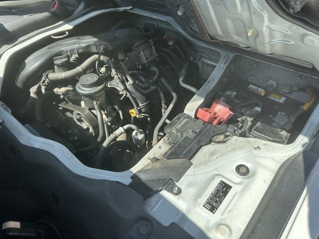 TOYOTA HIACE van 4WD 2010