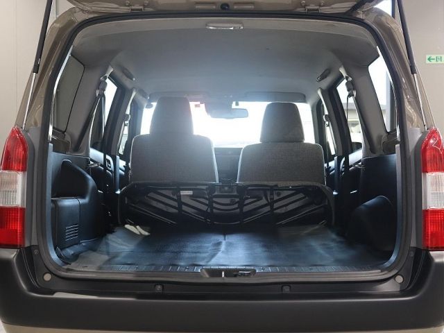 TOYOTA SUCCEED van HYBRID 2019