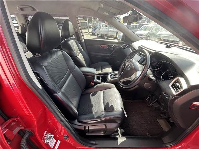 NISSAN X-TRAIL 2WD 2015