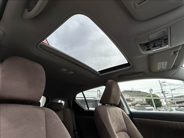 TOYOTA LEXUS CT200h 2011