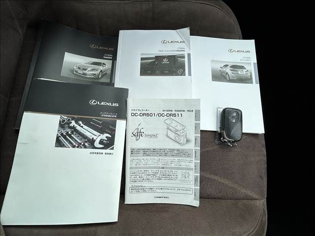 TOYOTA LEXUS CT200h 2011