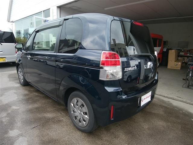 TOYOTA SPADE 2017