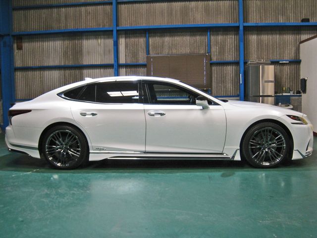 TOYOTA LEXUS LS500h 4WD 2018
