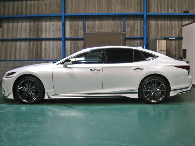 TOYOTA LEXUS LS500h 4WD 2018