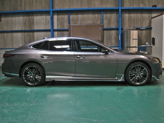 TOYOTA LEXUS LS500 4WD 2018