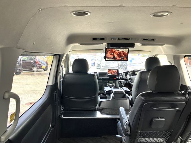 TOYOTA HIACE wagon 2013